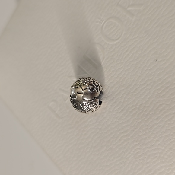 Authentic Pandora Clip. - Picture 5 of 6